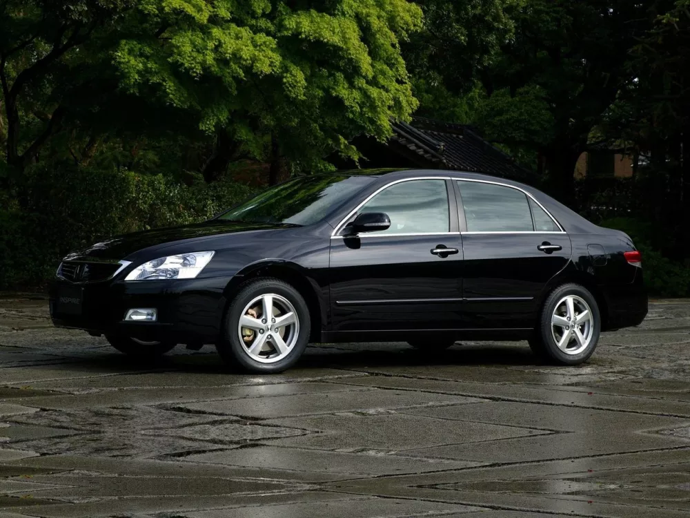 Автомобиль Honda Inspire IV Седан