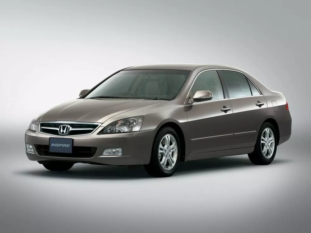 Автомобиль Honda Inspire IV Рестайлинг Седан