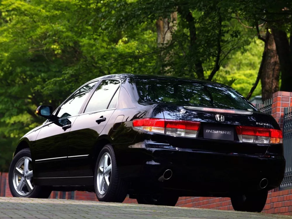 Автомобиль Honda Inspire IV Седан