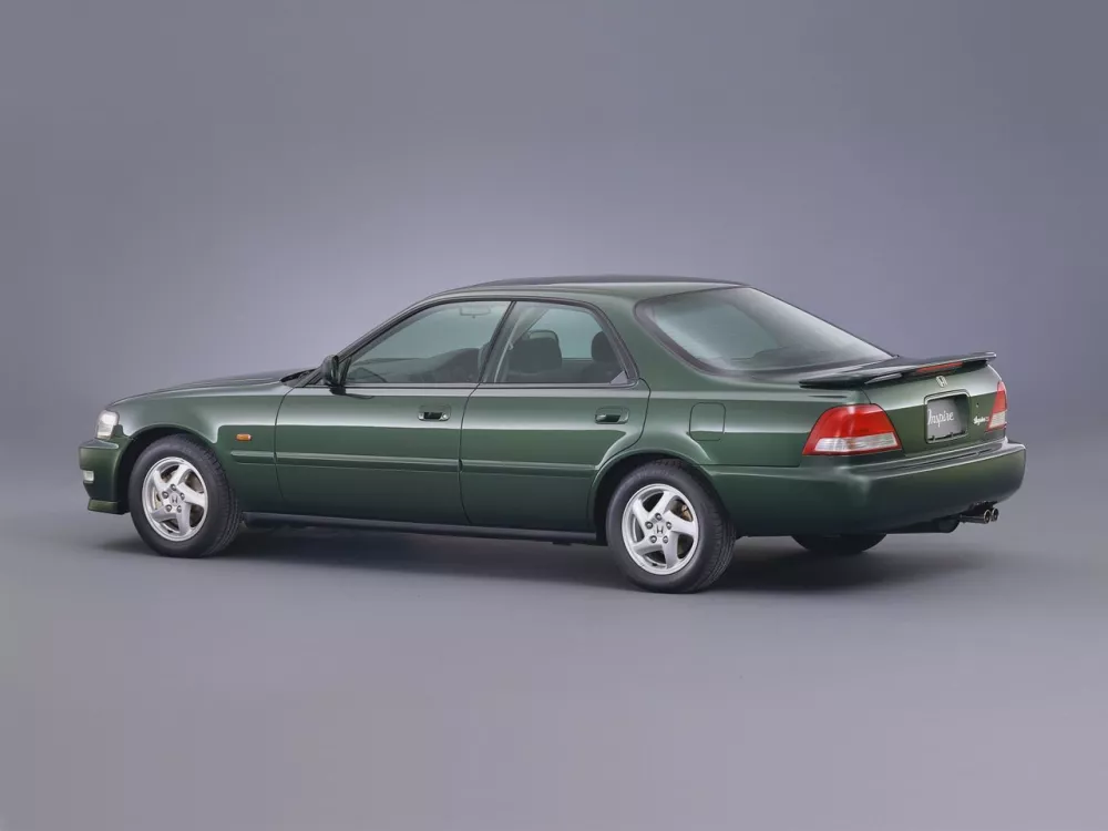 Автомобиль Honda Inspire II Седан
