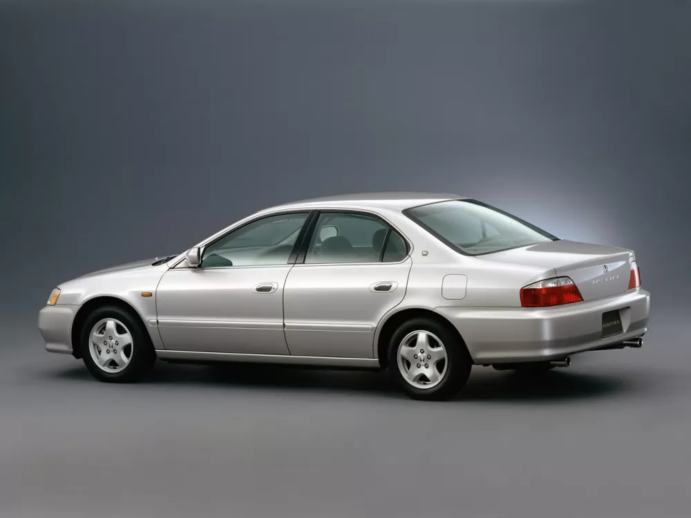 Автомобиль Honda Inspire III Седан