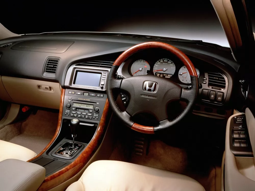 Автомобиль Honda Inspire III Рестайлинг Седан