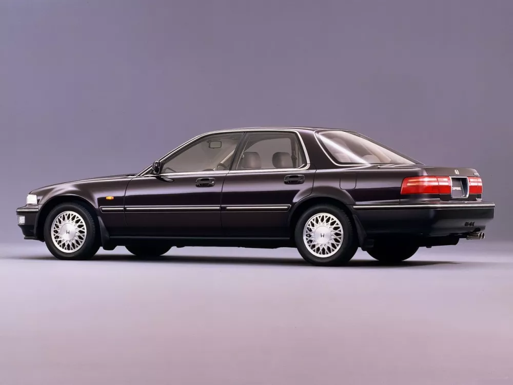 Автомобиль Honda Inspire I Рестайлинг Седан