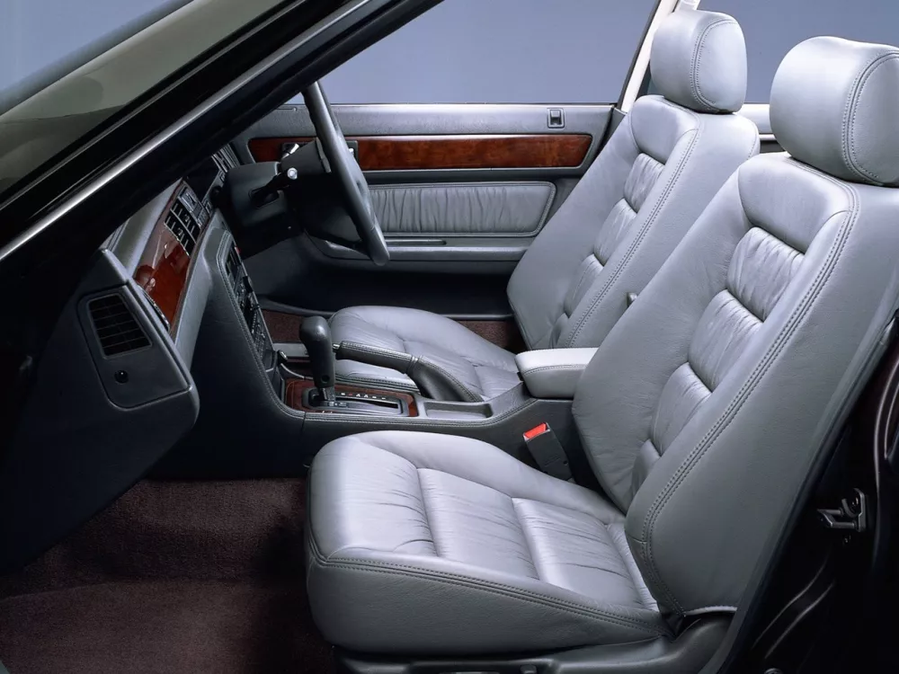 Автомобиль Honda Inspire I Рестайлинг Седан