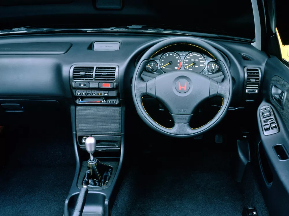 Автомобиль Honda Integra III Рестайлинг Купе