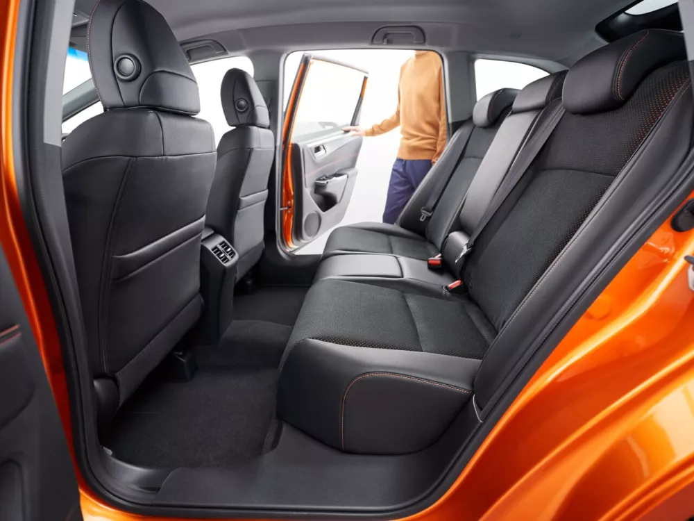 Автомобиль Honda Jade I Рестайлинг Компактвэн