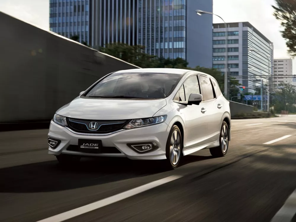 Автомобиль Honda Jade I Компактвэн