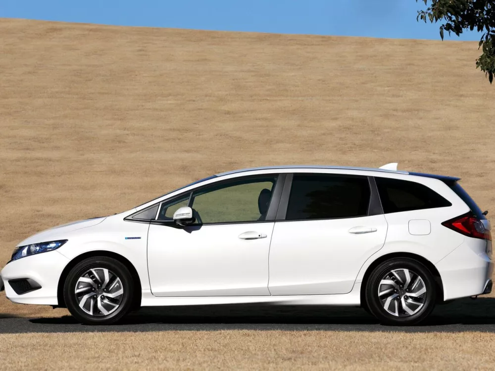 Автомобиль Honda Jade I Компактвэн