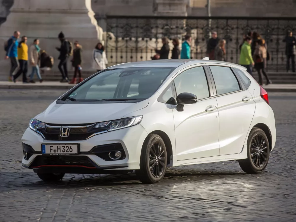 Автомобиль Honda Jazz III Рестайлинг Хэтчбек (5 дверей)