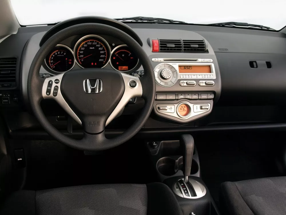 Автомобиль Honda Jazz I Рестайлинг Хэтчбек (5 дверей)