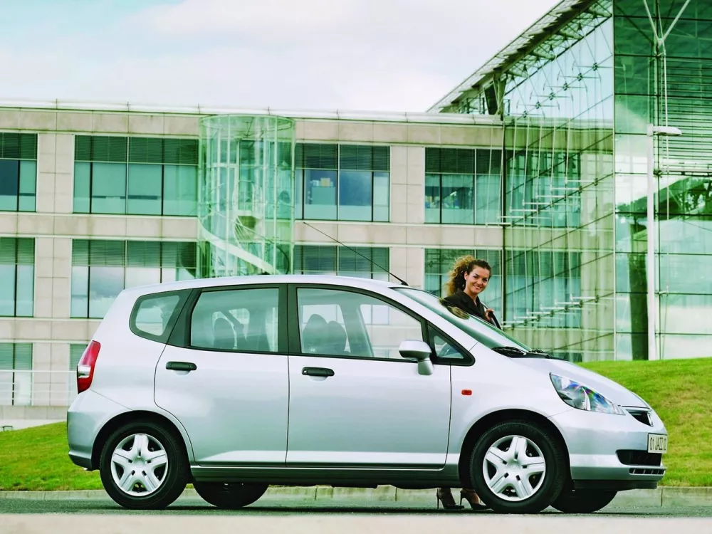 Автомобиль Honda Jazz I Хэтчбек (5 дверей)