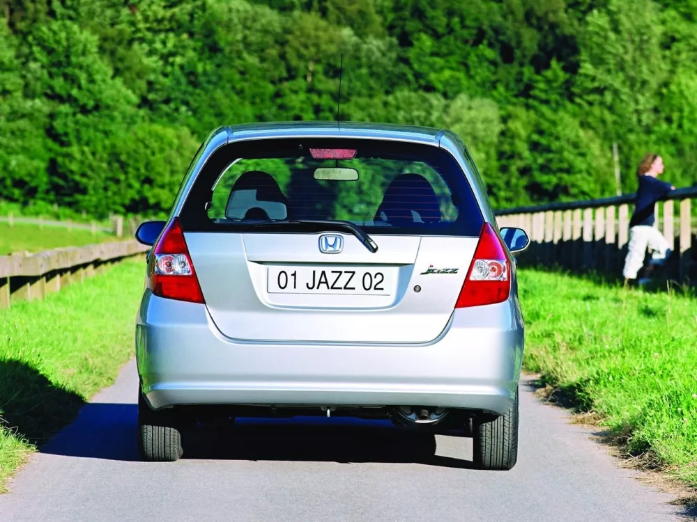 Автомобиль Honda Jazz I Хэтчбек (5 дверей)