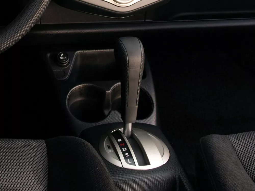 Автомобиль Honda Jazz I Рестайлинг Хэтчбек (5 дверей)