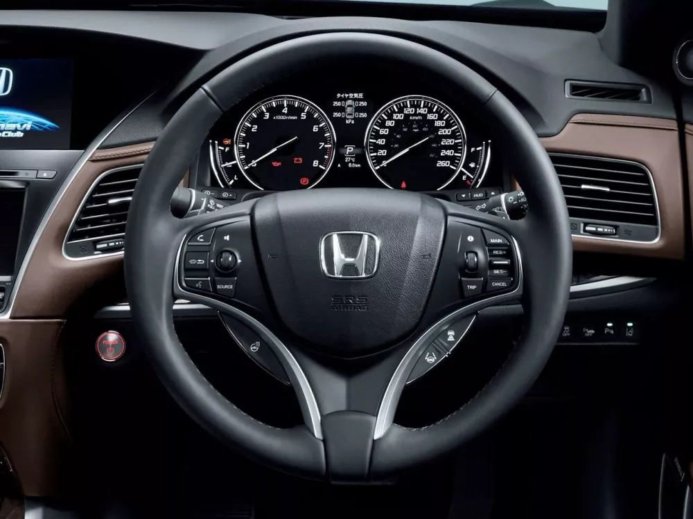 Автомобиль Honda Legend V Рестайлинг Седан