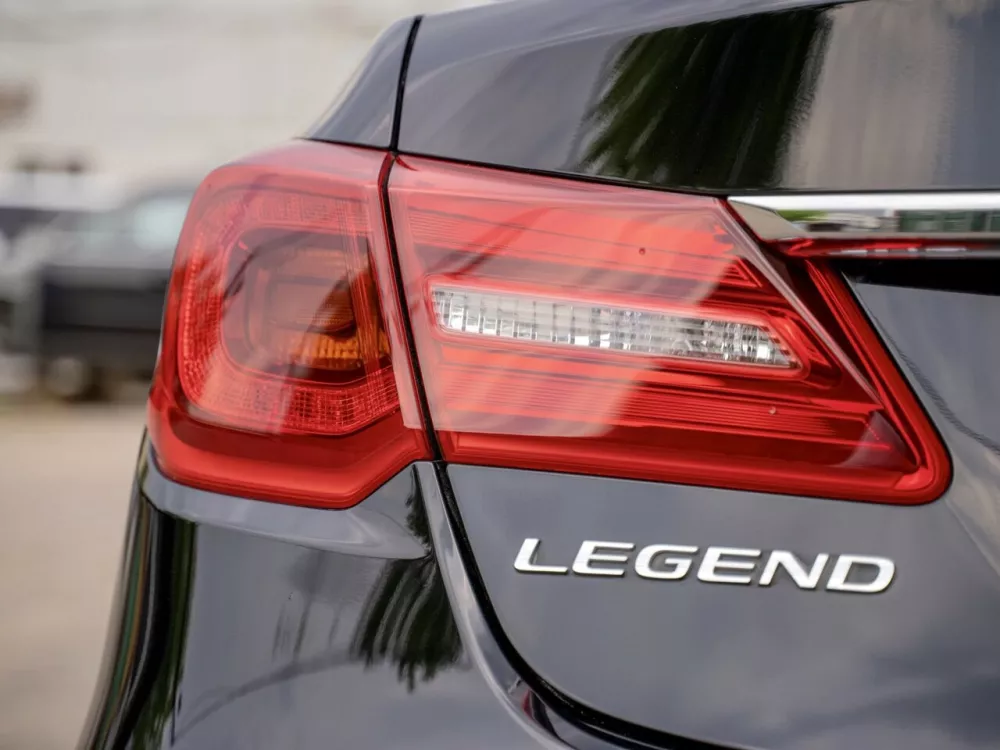 Автомобиль Honda Legend V Седан