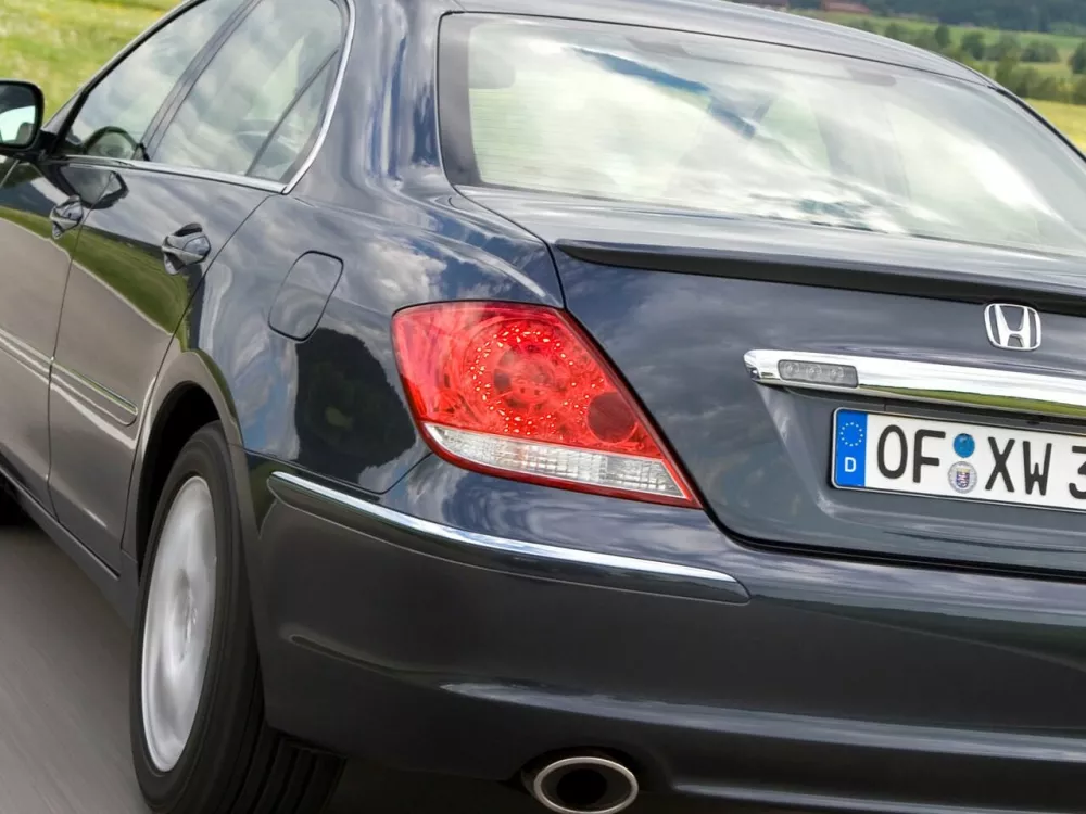 Автомобиль Honda Legend IV Седан