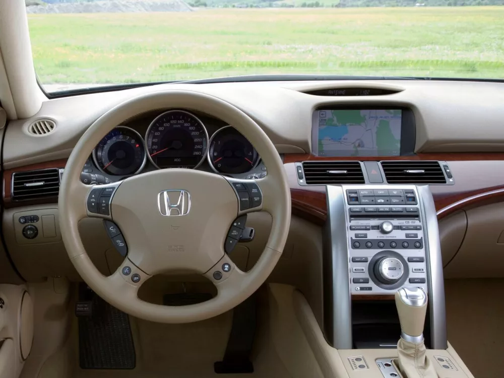 Автомобиль Honda Legend IV Седан