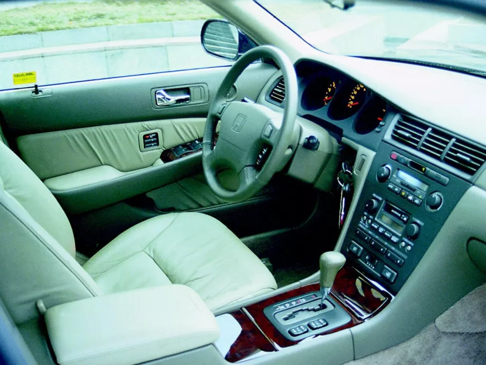 Автомобиль Honda Legend III Седан