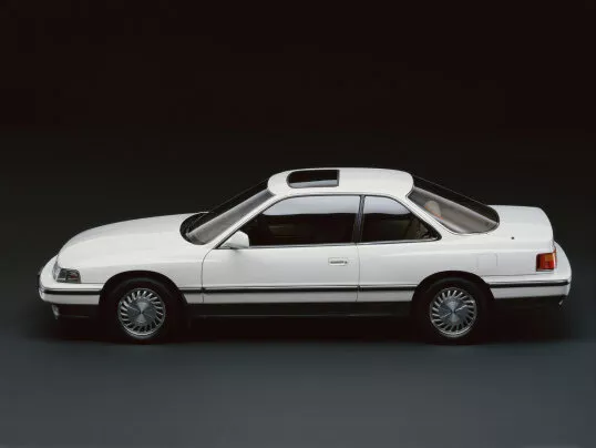 Автомобиль Honda Legend I Купе