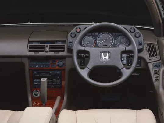 Автомобиль Honda Legend I Купе
