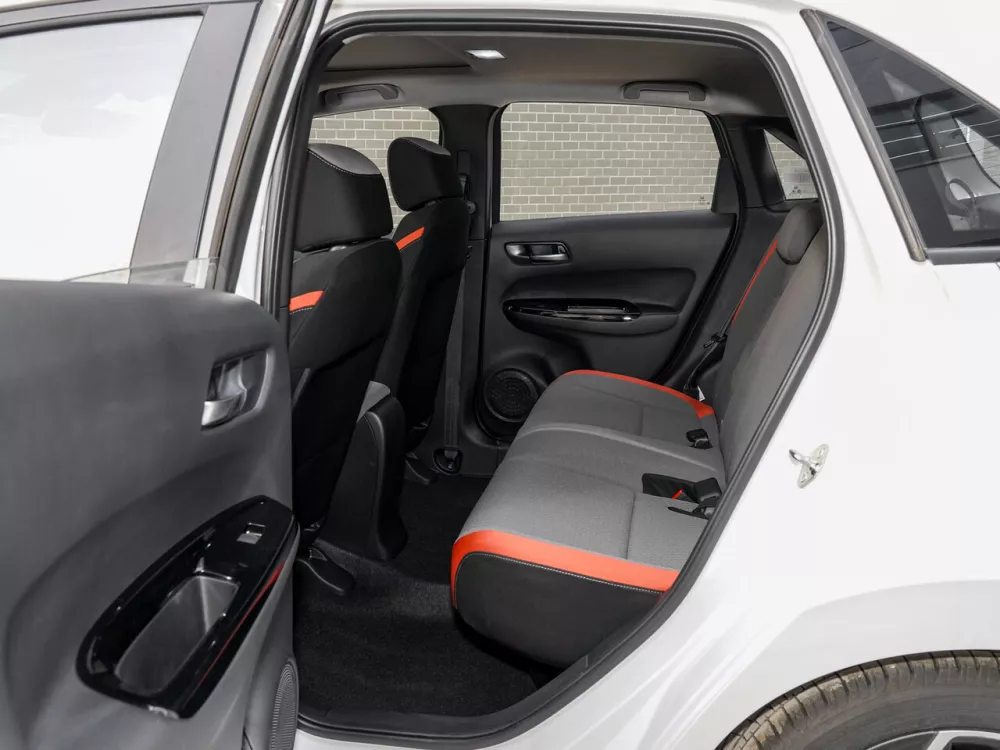 Автомобиль Honda Life VI Хэтчбек (5 дверей)