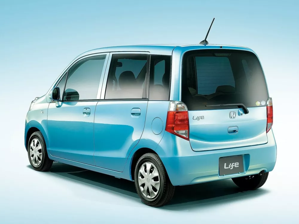 Автомобиль Honda Life V Рестайлинг Хэтчбек (5 дверей)