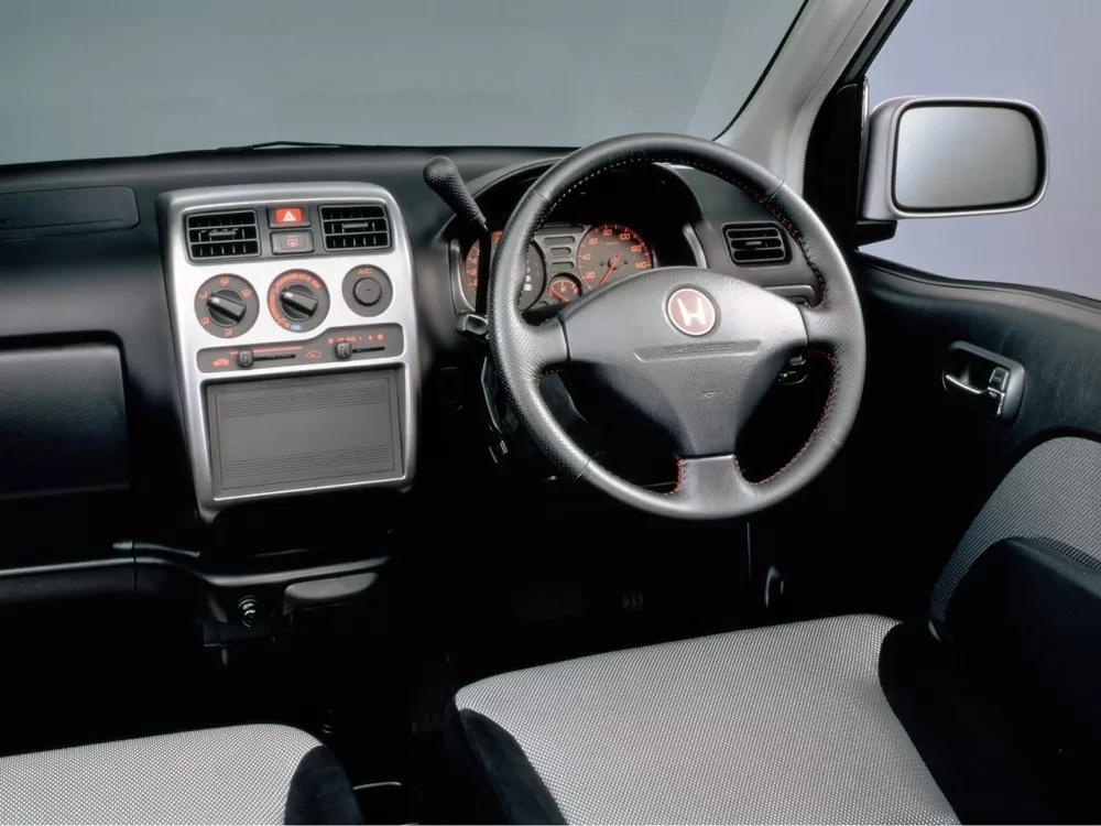 Автомобиль Honda Life III Хэтчбек (5 дверей)