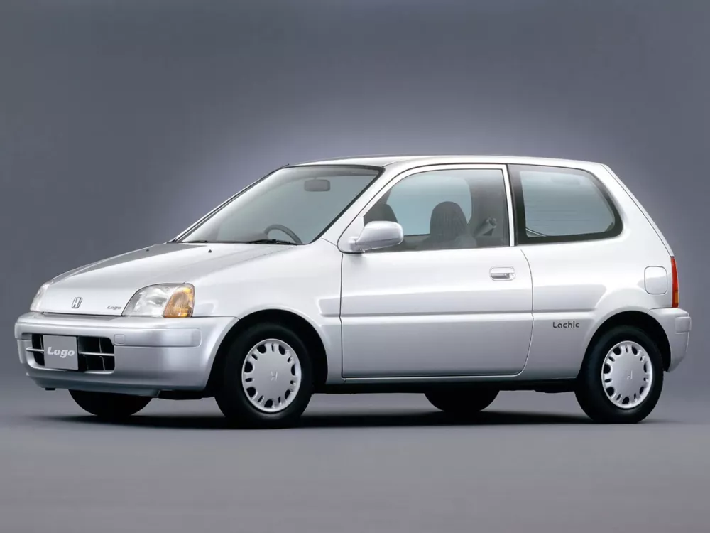 Автомобиль Honda Logo Хэтчбек (3 двери)