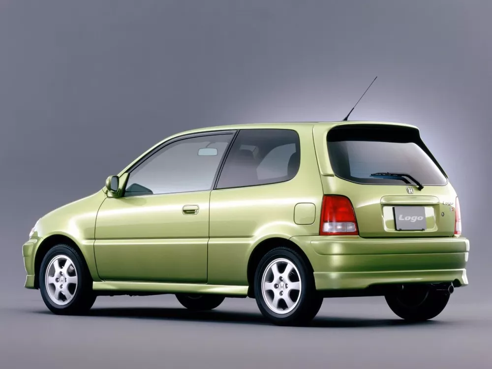 Автомобиль Honda Logo Хэтчбек (3 двери)