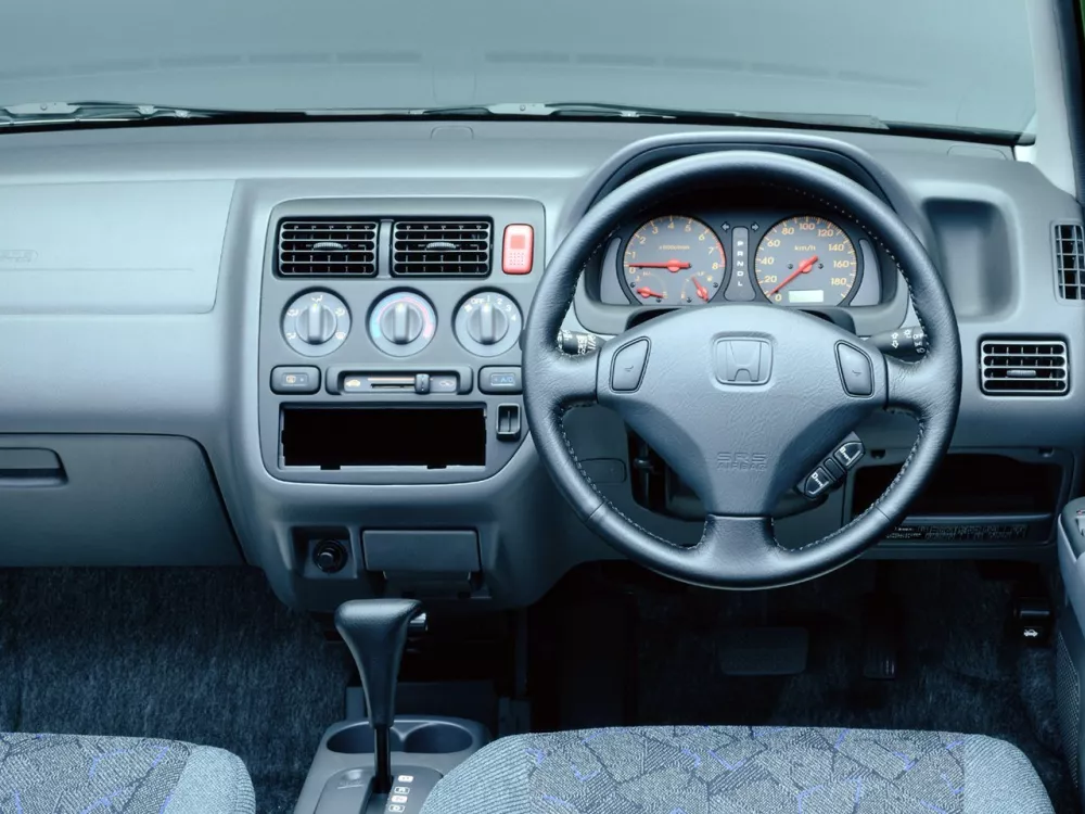 Автомобиль Honda Logo Хэтчбек (3 двери)