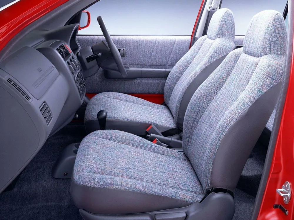 Автомобиль Honda Logo Хэтчбек (3 двери)