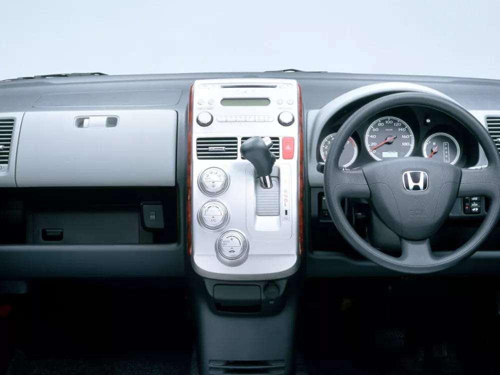 Автомобиль Honda Mobilio I Компактвэн