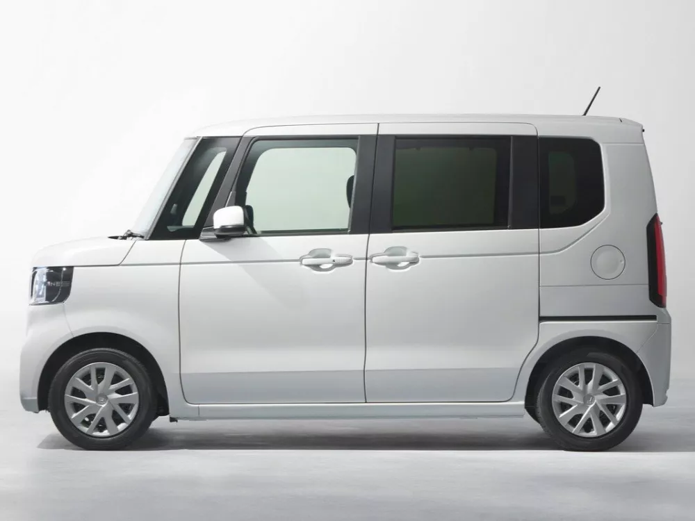 Автомобиль Honda N-BOX III Микровэн