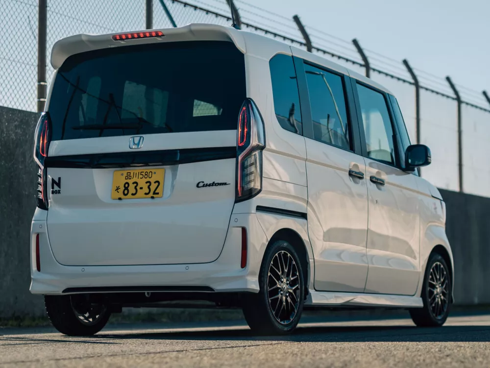 Автомобиль Honda N-BOX II Рестайлинг Микровэн