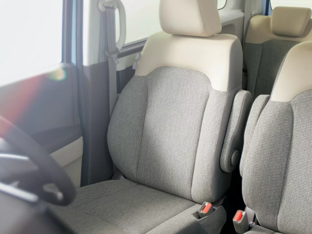 Автомобиль Honda N-BOX II Микровэн