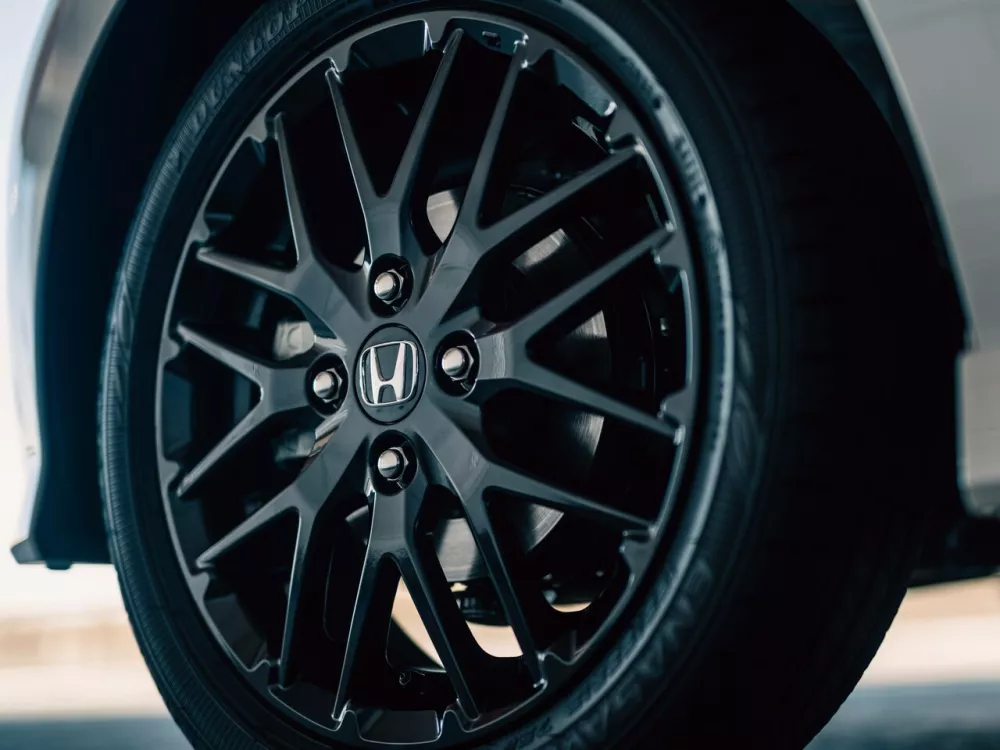 Автомобиль Honda N-BOX II Рестайлинг Микровэн