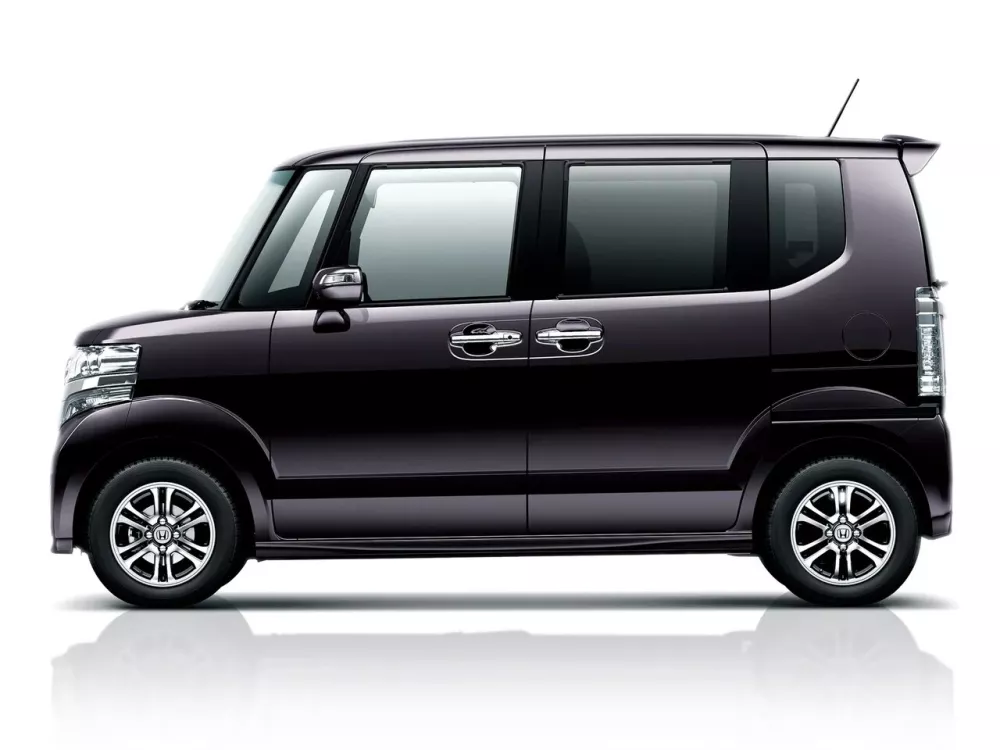 Автомобиль Honda N-BOX I Рестайлинг Микровэн