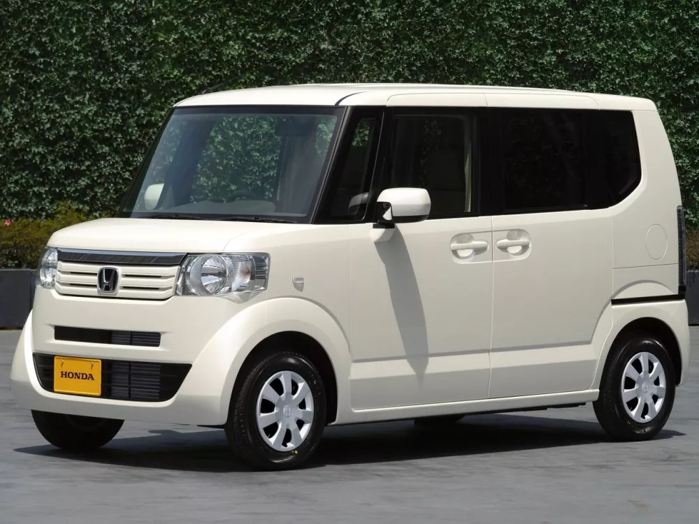 Автомобиль Honda N-BOX I Микровэн