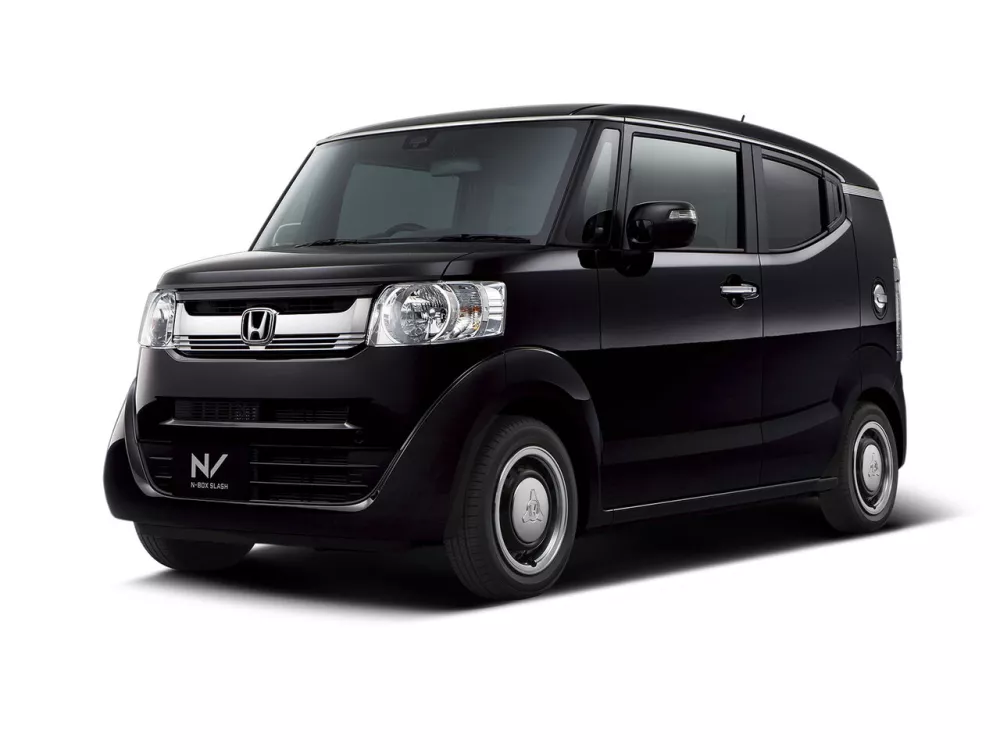 Автомобиль Honda N-BOX Slash I Хэтчбек (5 дверей)