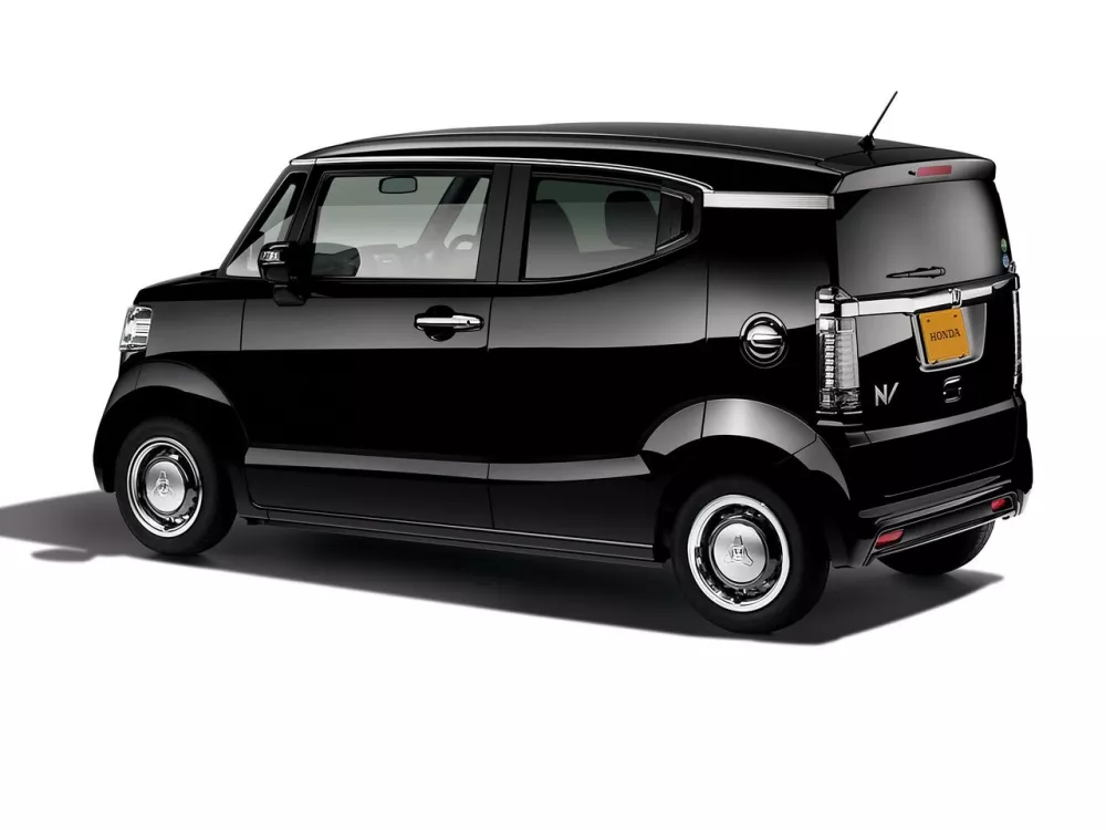 Автомобиль Honda N-BOX Slash I Хэтчбек (5 дверей)