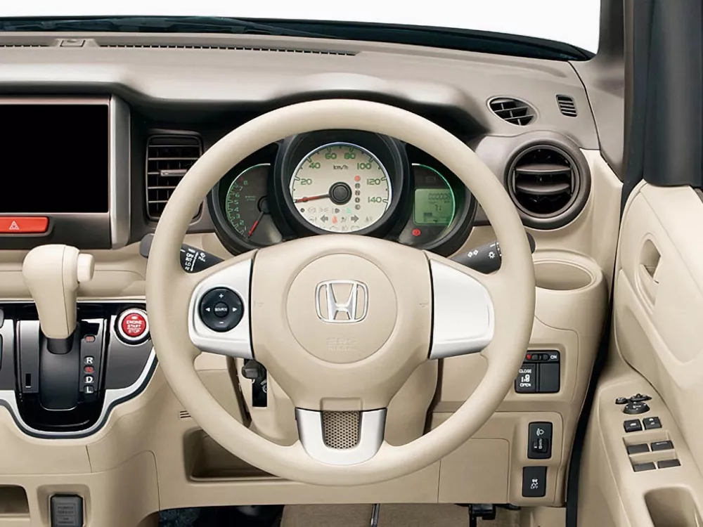 Автомобиль Honda N-BOX+ I Рестайлинг Минивэн