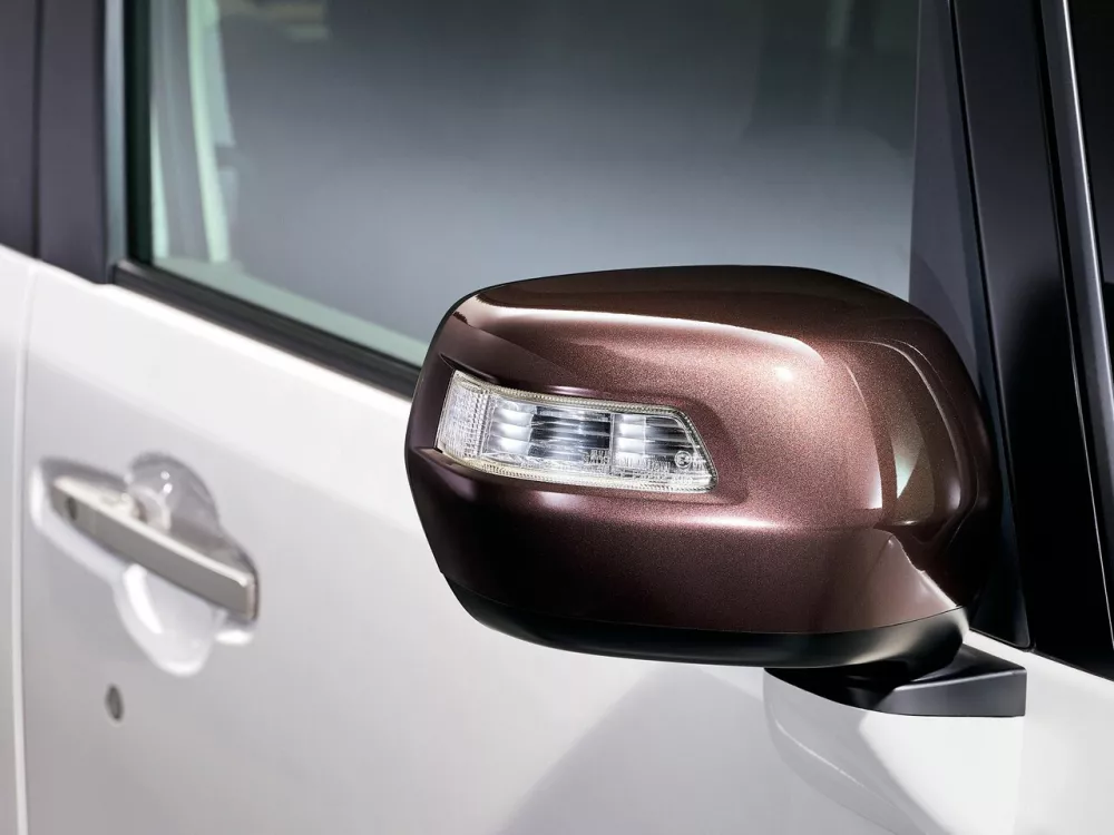 Автомобиль Honda N-BOX Slash I Хэтчбек (5 дверей)