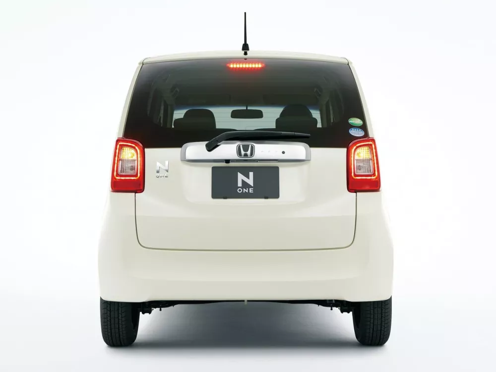 Автомобиль Honda N-One I Хэтчбек (5 дверей)