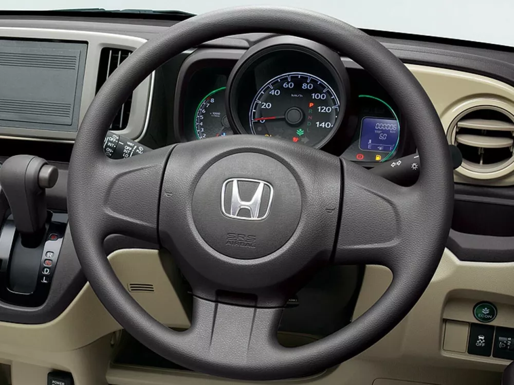 Автомобиль Honda N-One I Хэтчбек (5 дверей)