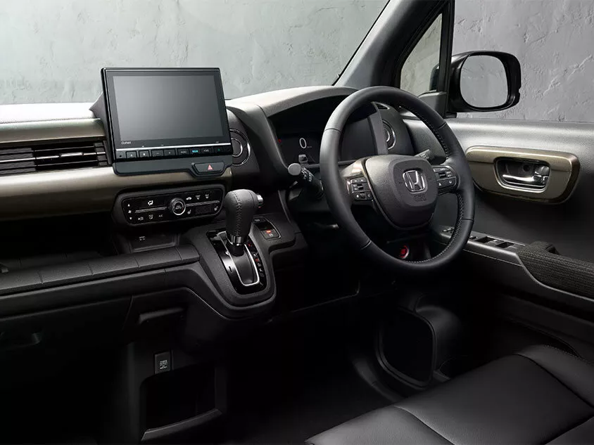 Автомобиль Honda N-WGN II Рестайлинг Хэтчбек (5 дверей)
