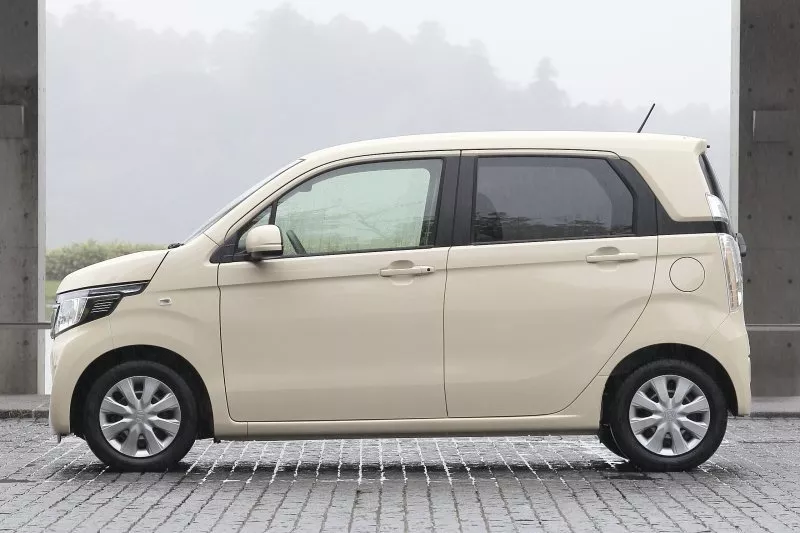 Автомобиль Honda N-WGN I Хэтчбек (5 дверей)