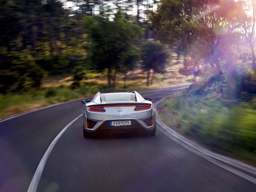 Автомобиль Honda NSX II Купе