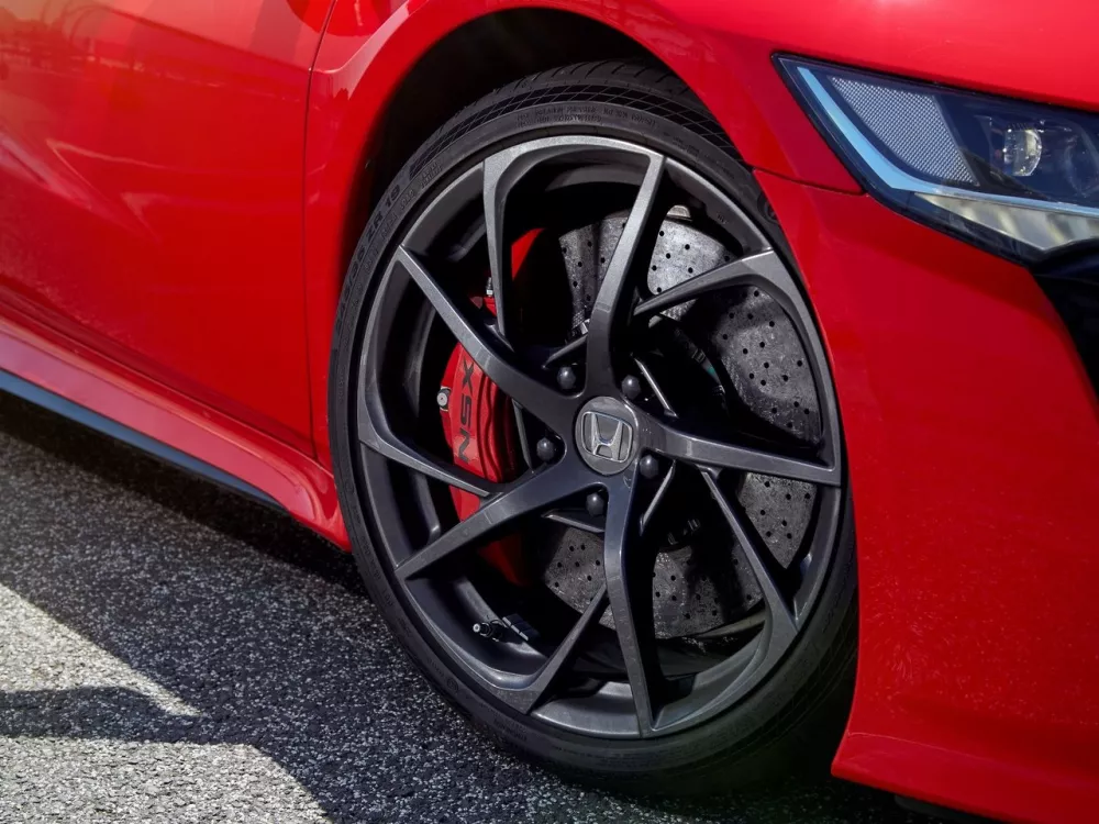 Автомобиль Honda NSX II Купе
