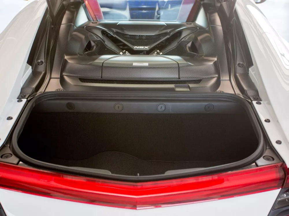 Автомобиль Honda NSX II Купе