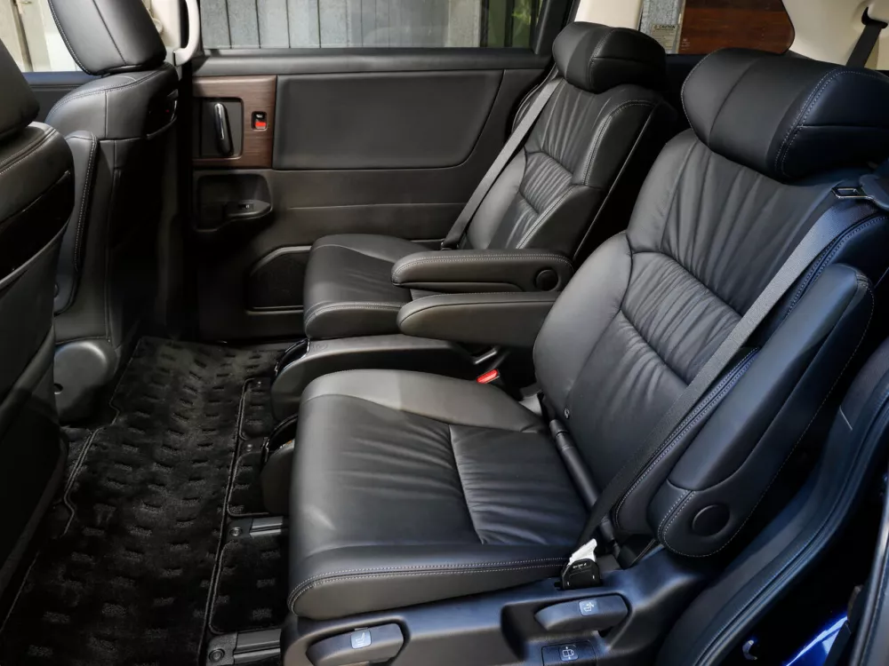 Автомобиль Honda Odyssey V Рестайлинг 2 Минивэн
